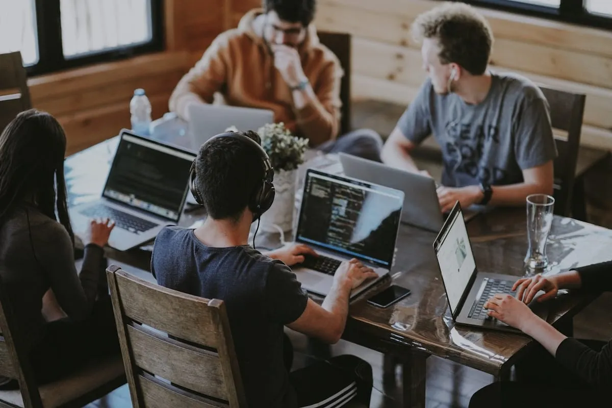 Teams and LinkedIn: Scaling Your Company's Thought Leadership